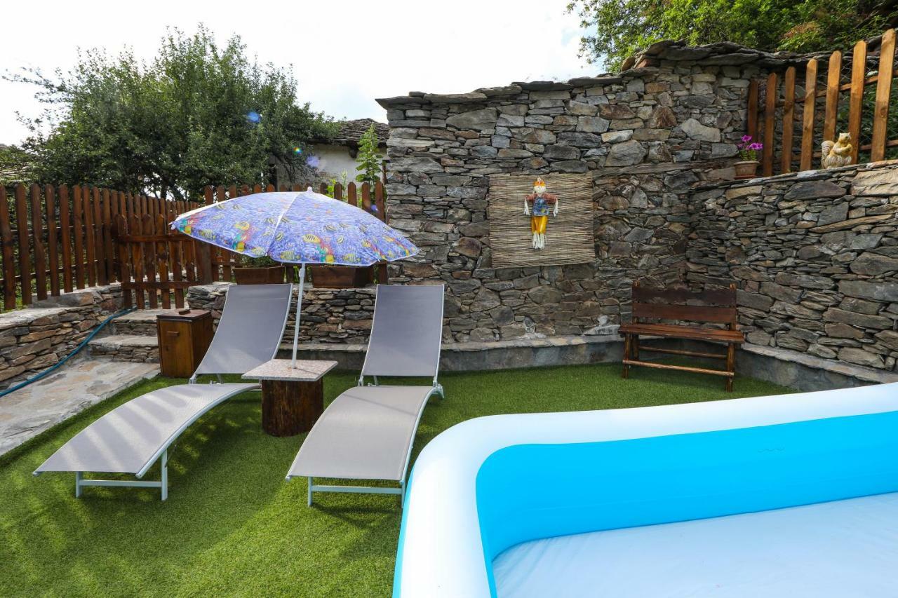 Тодорината Къща Hotel Leshten ภายนอก รูปภาพ